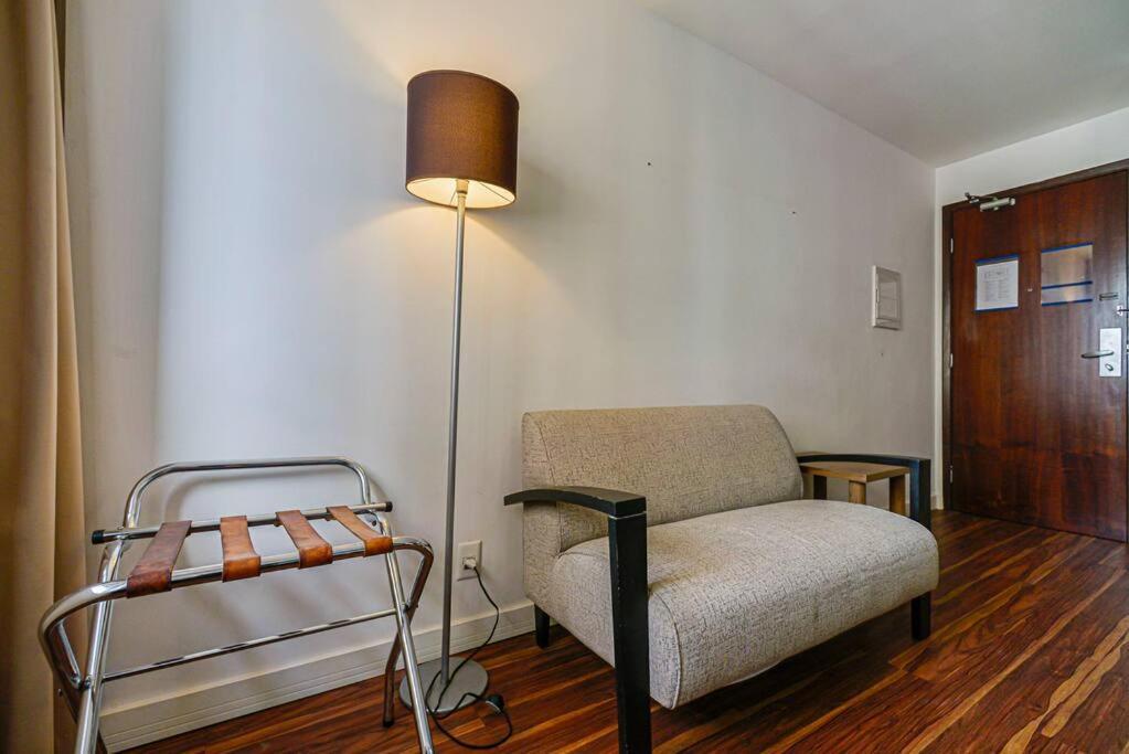 Bhomy Jardins 1 Quadra Da Av Paulista No1709 Hotel Сао Паоло Екстериор снимка