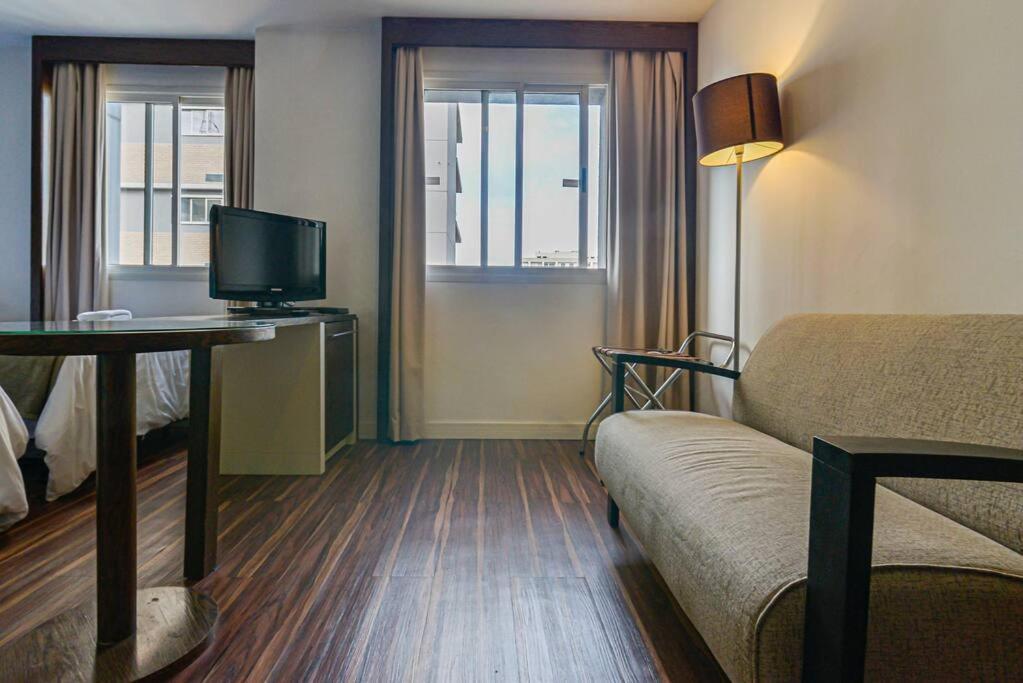 Bhomy Jardins 1 Quadra Da Av Paulista No1709 Hotel Сао Паоло Екстериор снимка