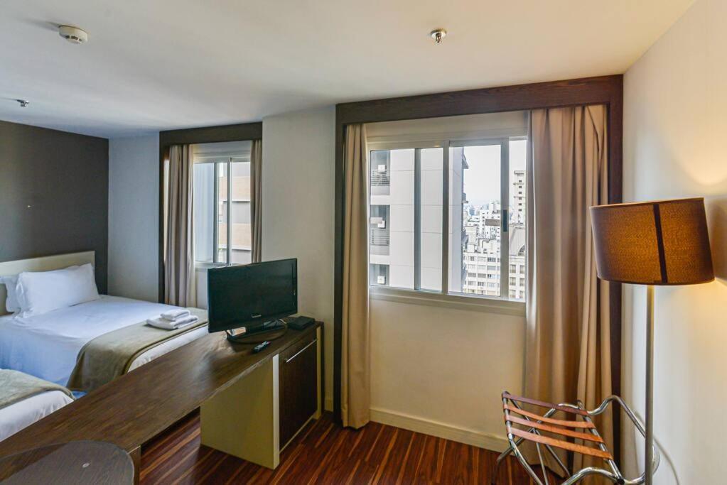 Bhomy Jardins 1 Quadra Da Av Paulista No1709 Hotel Сао Паоло Екстериор снимка